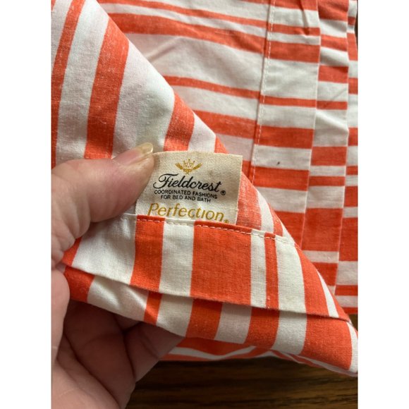 Fieldcrest twin flat sheet and set of two pillowcases vintage - Picture 2 of 3